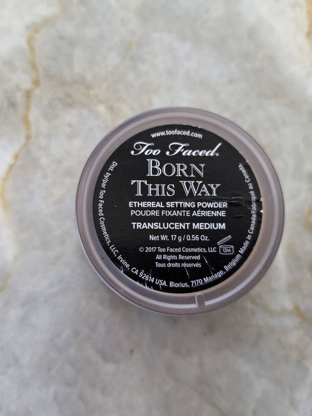 Too Faced Ethereal Setting Powder In Translucent Medium - Picture 3 of 3